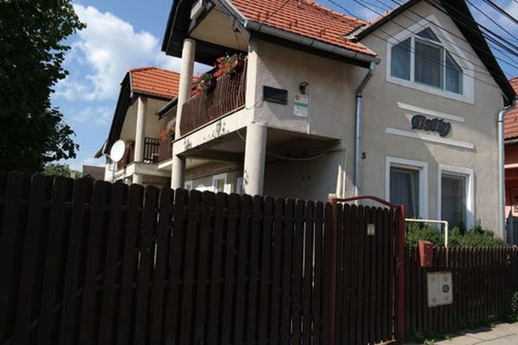 Hotel Betty Panzio Miercurea Ciuc Exteriér fotografie